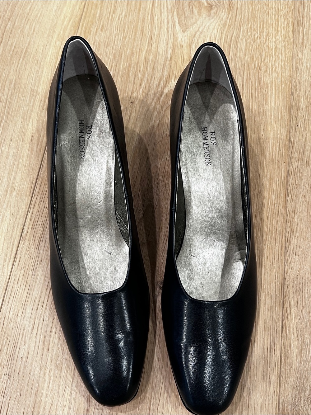 Ros Hommerson Navy Blue Leather Classic Pump | Low Block Heel Size 11S